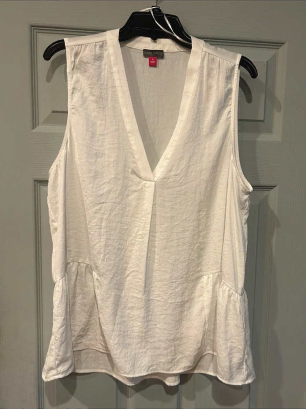 Vince Camuto Off White V-Neck Sleeveless Peplum Tank Size XL